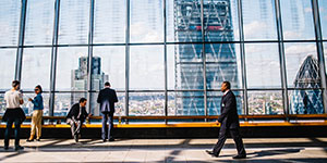 坚持“抓落实、求实事、认真任”的九字目的，，，，，起劲践行“安老、扶幼、助学、济困”宗旨，，，，，勇担企业社会责任。。。。